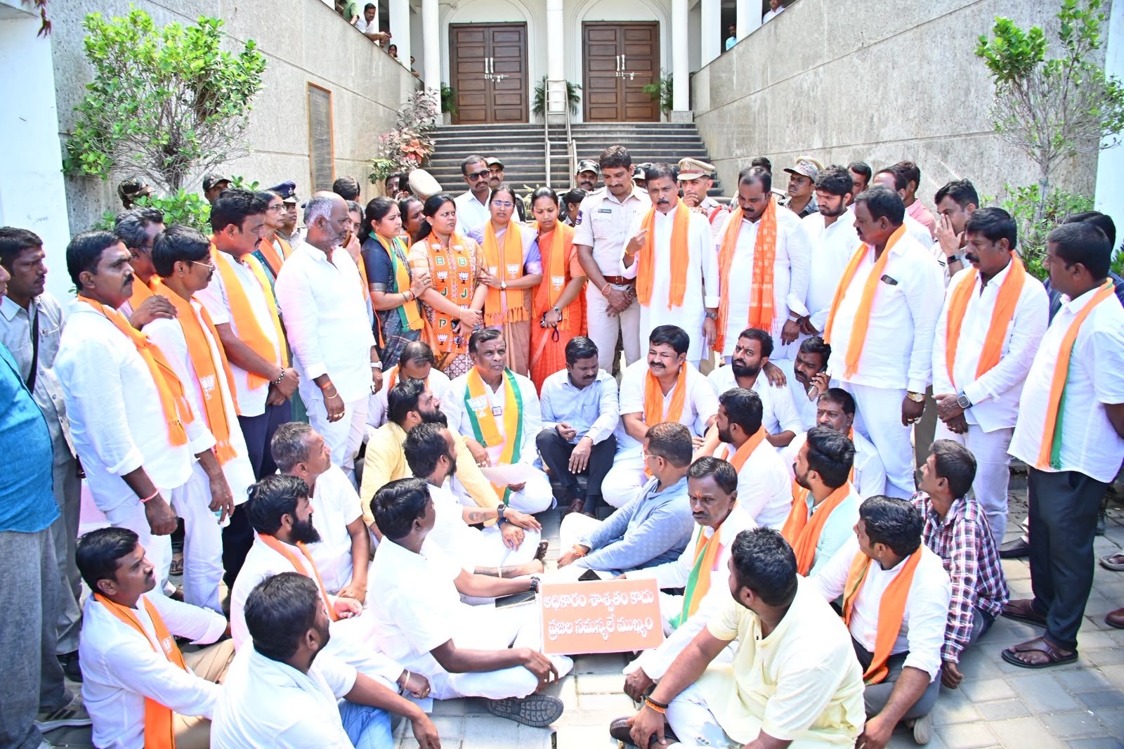 అవినీతికి కేరాఫ్ ఇందూరు బల్దియా... కార్పొరేషన్. ..అర్బన్ ఎమ్మెల్యే ధన్ పాల్ సూర్య నారాయణ. - Additional Image